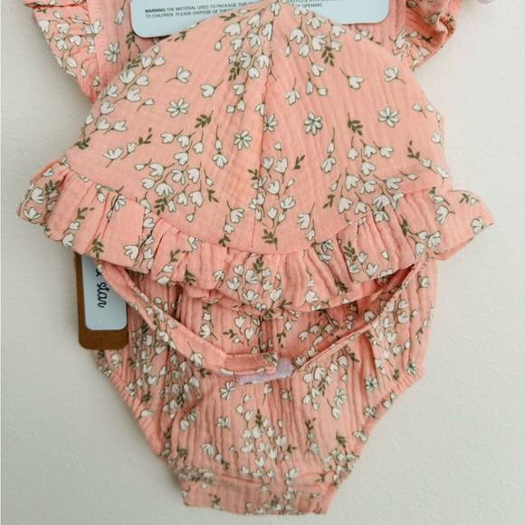 Charlotte & Star Floral Romper, Hat, & Heart Sunglasses Set Size 0-3 Months NWT - Picture 11 of 14